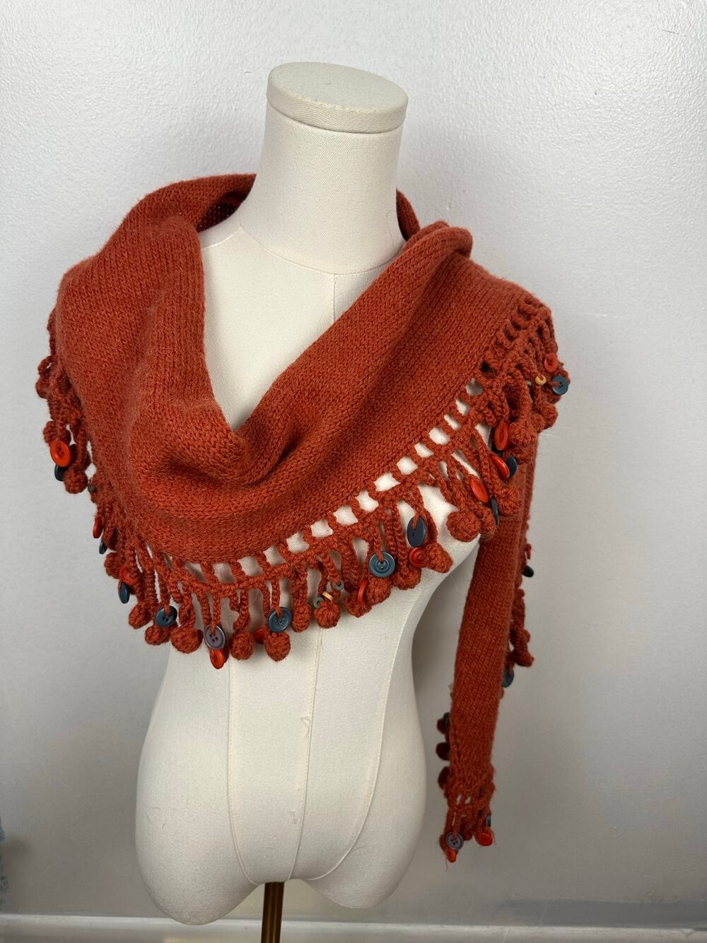 Anthropologie Boho Rust Burnt Orange Knit Triangle Shawl Scarf Button Fringe Y2K